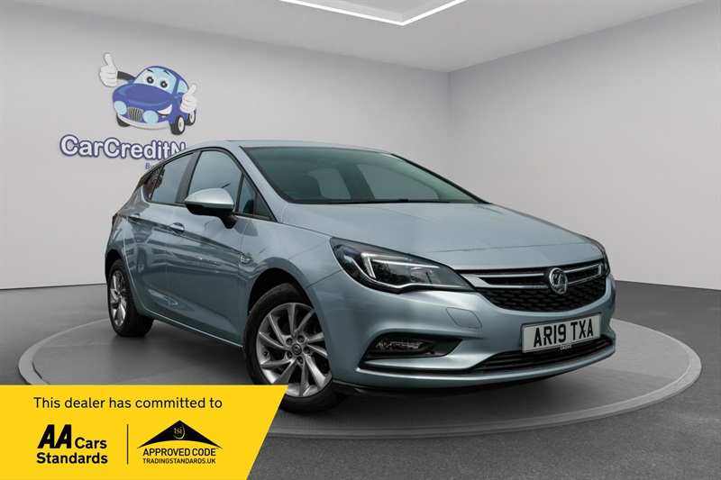 1.6 CDTi BlueInjection Tech Line Nav Hatchback 5dr Diesel Auto Euro 6 (s/s) (136 ps)