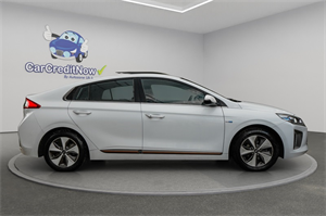 Hyundai Ioniq 28kWh Premium Hatchback 5dr Electric Auto (120 ps)