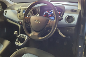 Hyundai i10 1.2 SE Hatchback 5dr Petrol Manual Euro 5 (87 ps)