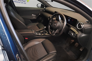 Mercedes-Benz A Class 1.3 A180 SE (Executive) Hatchback 5dr Petrol Manual Euro 6 (s/s) (136 ps)