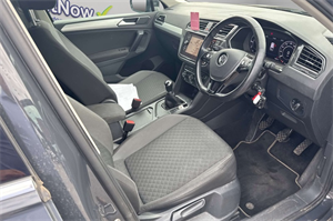 Volkswagen Tiguan 2.0 TDI SE Navigation SUV 5dr Diesel Manual Euro 6 (s/s) (150 ps)
