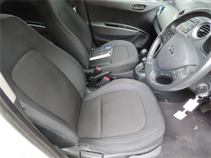 Hyundai i10 1.0 SE Hatchback 5dr Petrol Manual Euro 6 (67 ps)